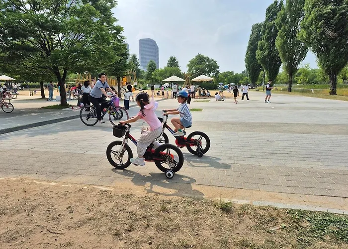 2 Daebang Station Yeouido Hangang Park Nodeul Island *